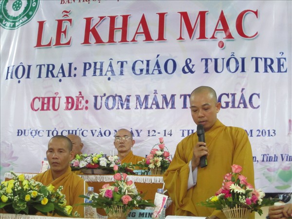 Chùm ảnh: Trại hè “Ươm Mầm Tuệ Giác” lần 3 tại chùa Hội An