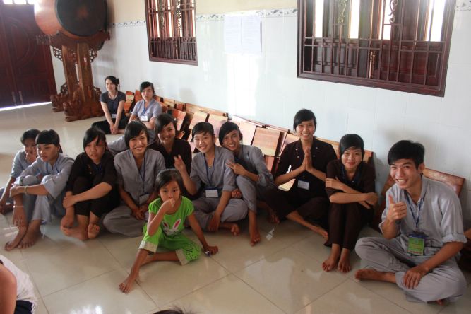 Long An: Bài học đầu tiên khi người Phật tử đến chùa tại khóa tu “Sống và Khát Vọng”