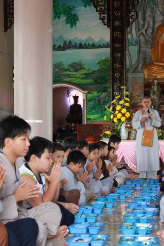 Long An: Cuộc thi “Tìm kiếm tài năng trẻ” tại khóa tu “Sống và Khát Vọng”