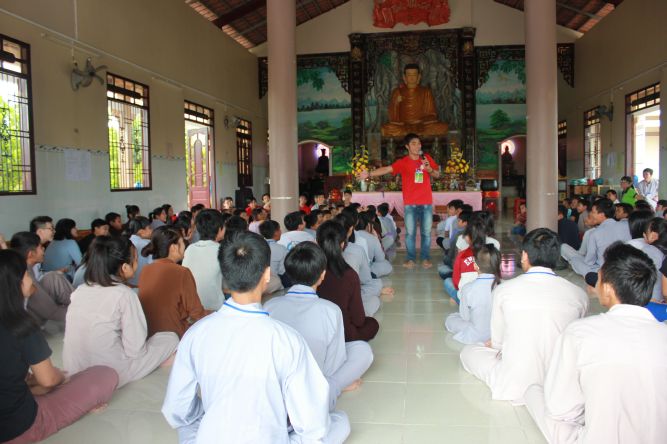 Long An: Cuộc thi “Tìm kiếm tài năng trẻ” tại khóa tu “Sống và Khát Vọng”
