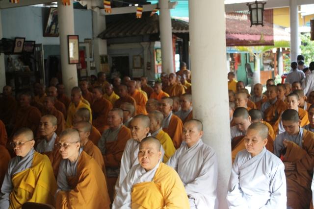 Đồng Tháp: Hòa Thượng Phó Chủ Tịch Thường Trực GHPGVN THÍCH THIỆN NHƠN và Phái Đoàn Đến GHPGVN Tỉnh Đồng Tháp Thăm Các Đạo Tràng An Cư Kiết Hạ PL. 2557