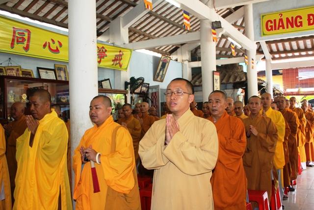 Đồng Tháp: Hòa Thượng Phó Chủ Tịch Thường Trực GHPGVN THÍCH THIỆN NHƠN và Phái Đoàn Đến GHPGVN Tỉnh Đồng Tháp Thăm Các Đạo Tràng An Cư Kiết Hạ PL. 2557