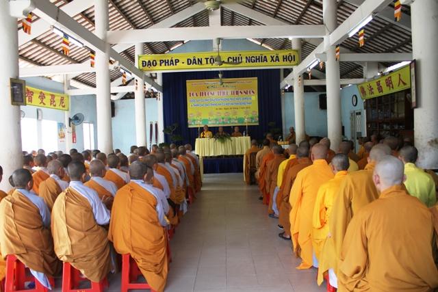 Đồng Tháp: Hòa Thượng Phó Chủ Tịch Thường Trực GHPGVN THÍCH THIỆN NHƠN và Phái Đoàn Đến GHPGVN Tỉnh Đồng Tháp Thăm Các Đạo Tràng An Cư Kiết Hạ PL. 2557