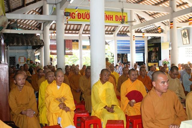 Đồng Tháp: Hòa Thượng Phó Chủ Tịch Thường Trực GHPGVN THÍCH THIỆN NHƠN và Phái Đoàn Đến GHPGVN Tỉnh Đồng Tháp Thăm Các Đạo Tràng An Cư Kiết Hạ PL. 2557