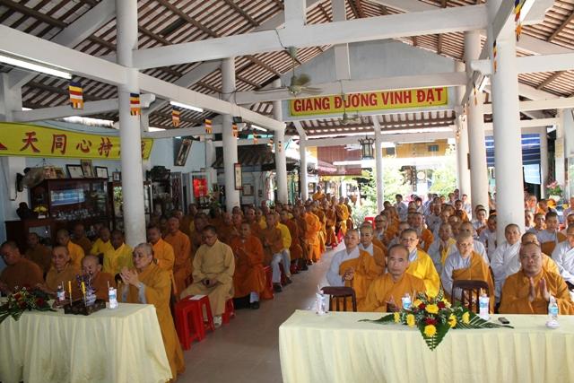 Đồng Tháp: Hòa Thượng Phó Chủ Tịch Thường Trực GHPGVN THÍCH THIỆN NHƠN và Phái Đoàn Đến GHPGVN Tỉnh Đồng Tháp Thăm Các Đạo Tràng An Cư Kiết Hạ PL. 2557