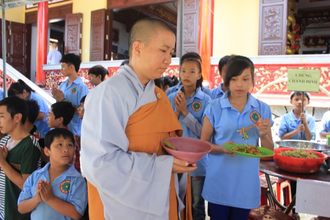 Khánh Hòa: Chùm ảnh Phiên chợ quê hương tại khóa tu “Ơn nghĩa sinh thành”
