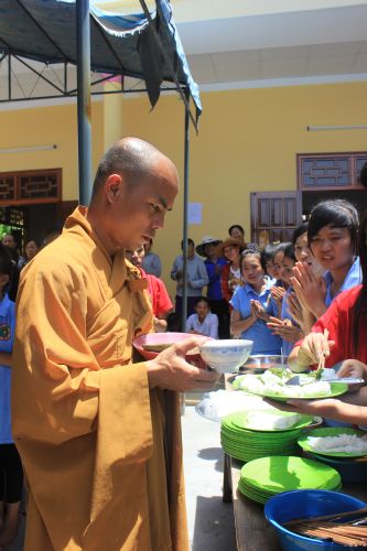 Khánh Hòa: Chùm ảnh Phiên chợ quê hương tại khóa tu “Ơn nghĩa sinh thành”