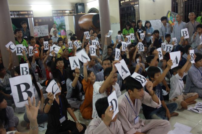 Long An: Cuộc thi “Tìm kiếm tài năng trẻ” tại khóa tu “Sống và Khát Vọng”