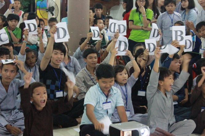 Long An: Cuộc thi “Tìm kiếm tài năng trẻ” tại khóa tu “Sống và Khát Vọng”