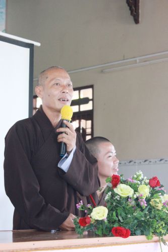 Long An: Talkshow “Những nhân vật đáng kính trong cuộc đời” tại khóa tu “Sống và Khát Vọng”