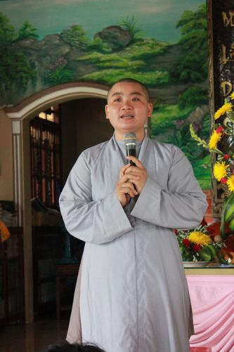 Long An: Talkshow “Những nhân vật đáng kính trong cuộc đời” tại khóa tu “Sống và Khát Vọng”