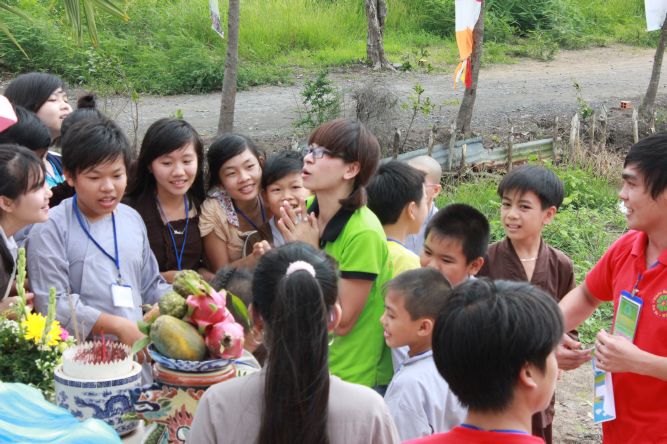 Long An: Hành trình tìm kiếm yêu thương tại khóa tu “Sống và Khát Vọng”