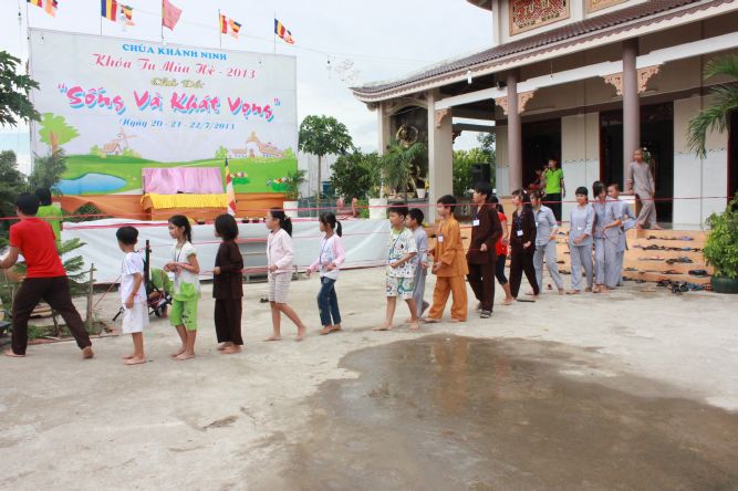 Long An: Hành trình tìm kiếm yêu thương tại khóa tu “Sống và Khát Vọng”