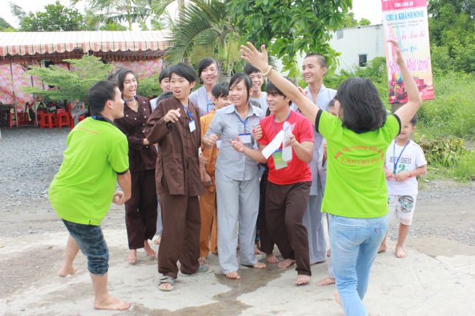 Long An: Hành trình tìm kiếm yêu thương tại khóa tu “Sống và Khát Vọng”