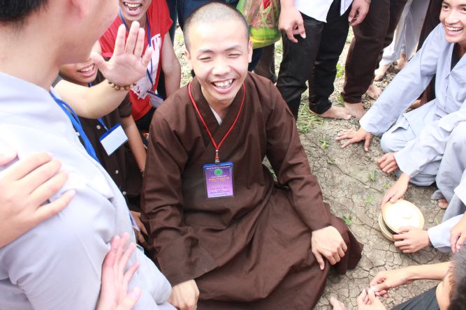 Long An: Hành trình tìm kiếm yêu thương tại khóa tu “Sống và Khát Vọng”