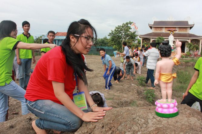 Long An: Hành trình tìm kiếm yêu thương tại khóa tu “Sống và Khát Vọng”