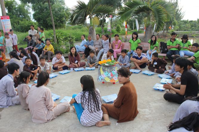 Long An: Hành trình tìm kiếm yêu thương tại khóa tu “Sống và Khát Vọng”