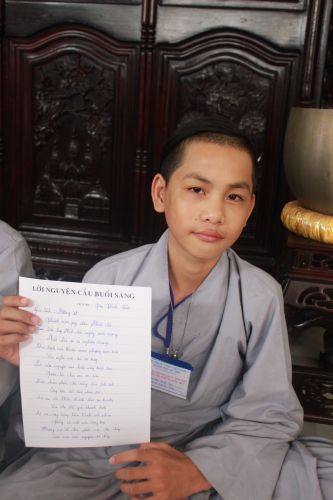 Tiền Giang: Tô tranh và viết lời kinh Phật tại khóa tu “Vươn tới những vước mơ”