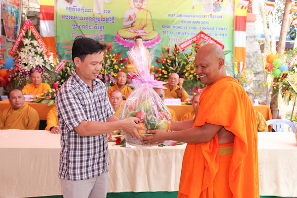 BTVT: Chùa Nam Sơn tổ chức Tết cổ truyền Chôl Chnăm Thmây