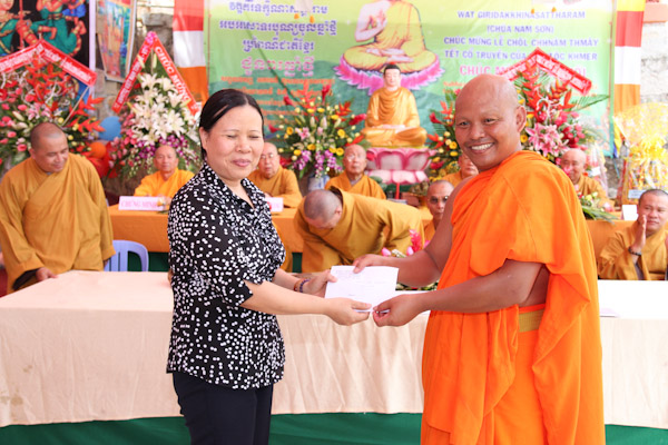 BTVT: Chùa Nam Sơn tổ chức Tết cổ truyền Chôl Chnăm Thmây