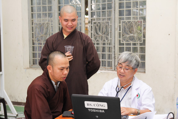 TP.HCM: Một ngày hiến máu nhân đạo tại chùa Từ Tân