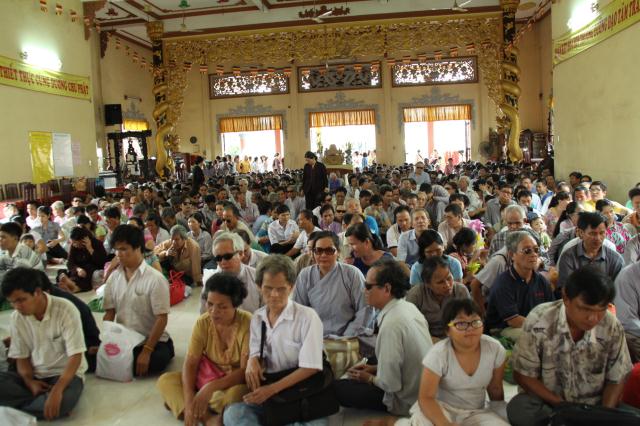 TP. HCM: Chùa Giác Sanh tổ chức khóa tu và phát quà cho 550 người khiếm thị