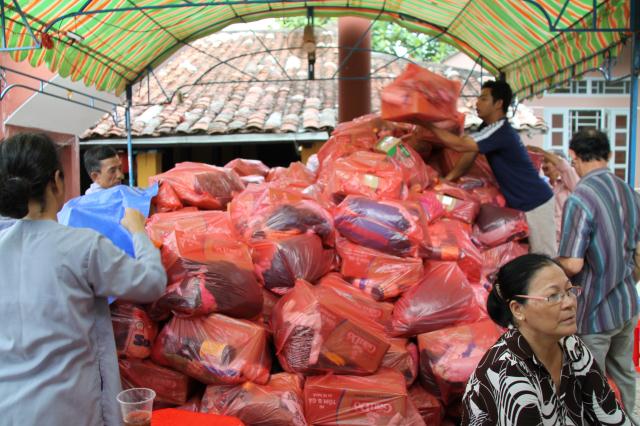 TP. HCM: Chùa Giác Sanh tổ chức khóa tu và phát quà cho 550 người khiếm thị