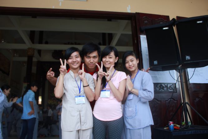 Tiền Giang: Cuộc thi tự họa về gia đình yêu thương tại khóa tu “Vươn tới những ước mơ”