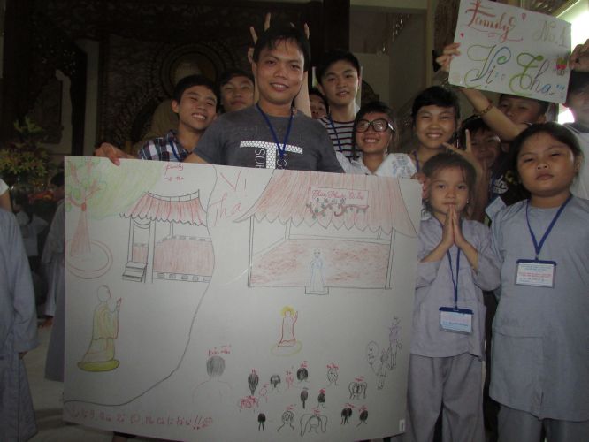 Tiền Giang: Cuộc thi tự họa về gia đình yêu thương tại khóa tu “Vươn tới những ước mơ”