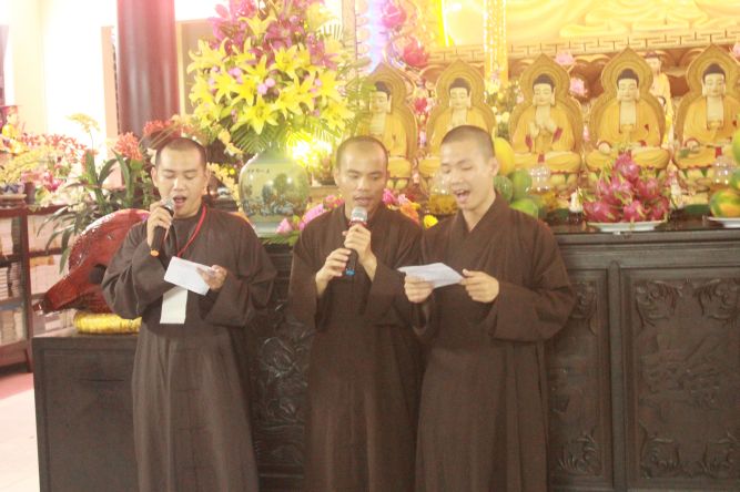Tiền Giang: Đêm biểu diễn thời trang và văn nghệ tại khóa tu “Vươn tới những ước mơ”