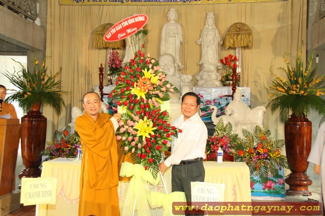 Bình Dương: Khai mạc khóa tu mùa hè lần III: Thắp sáng mầm xanh