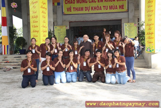 Bình Dương: Khai mạc khóa tu mùa hè lần III: Thắp sáng mầm xanh