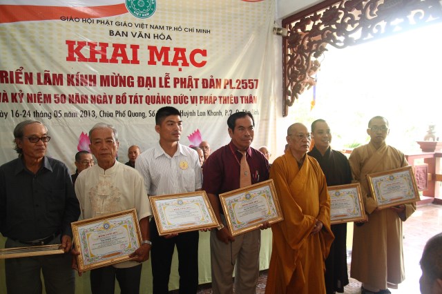 TP.HCM: Chính thức khai mạc các hoạt động triển lãm mỹ thuật đón mừng Phật đản PL 2557
