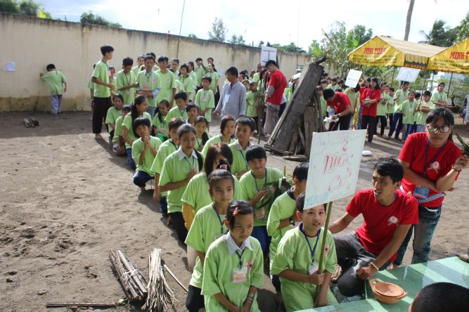 Bến Tre: Chùm ảnh hành trình về nguồn tại khóa tu “Thắp sáng niềm tin”