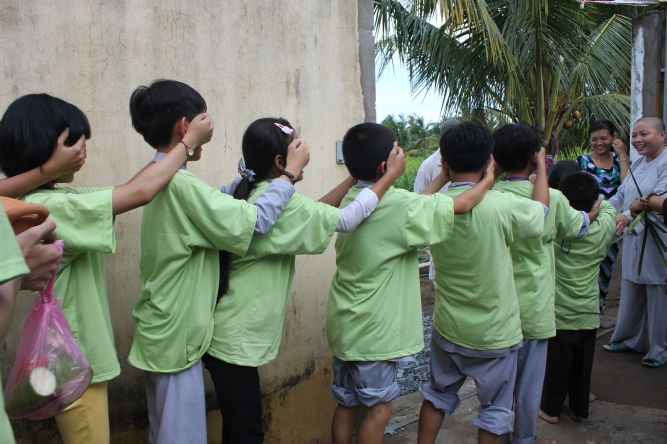 Bến Tre: Chùm ảnh hành trình về nguồn tại khóa tu “Thắp sáng niềm tin”