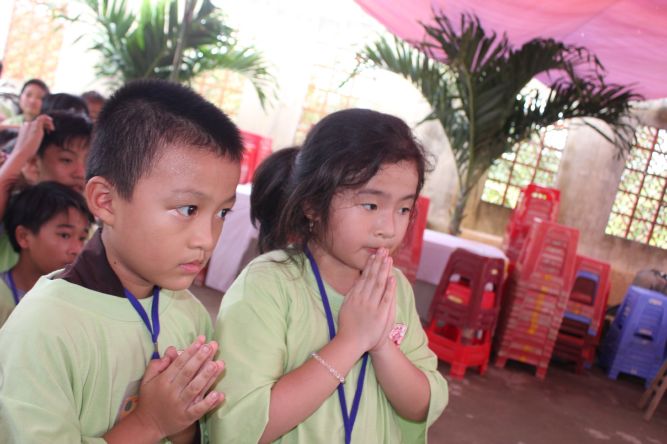 Bến Tre: Chùm ảnh hành trình về nguồn tại khóa tu “Thắp sáng niềm tin”