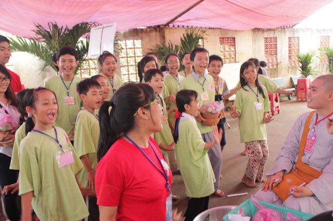 Bến Tre: Chùm ảnh hành trình về nguồn tại khóa tu “Thắp sáng niềm tin”