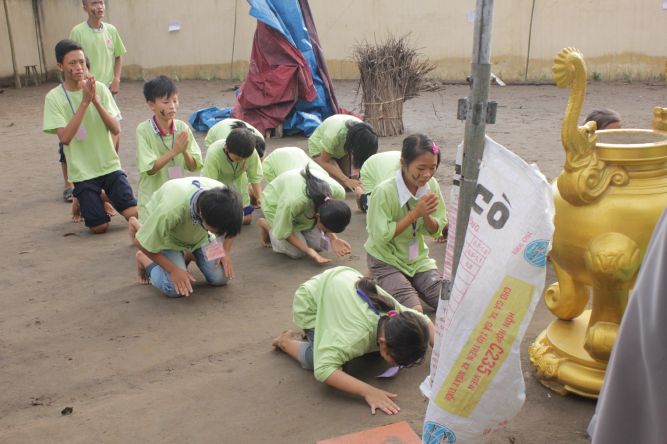 Bến Tre: Chùm ảnh hành trình về nguồn tại khóa tu “Thắp sáng niềm tin”