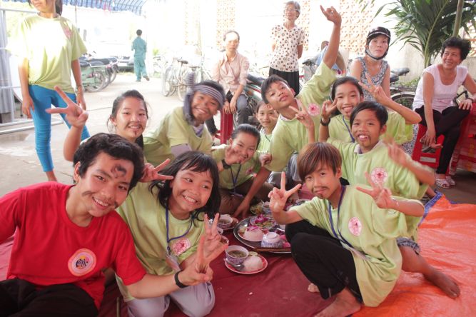 Bến Tre: Chùm ảnh hành trình về nguồn tại khóa tu “Thắp sáng niềm tin”