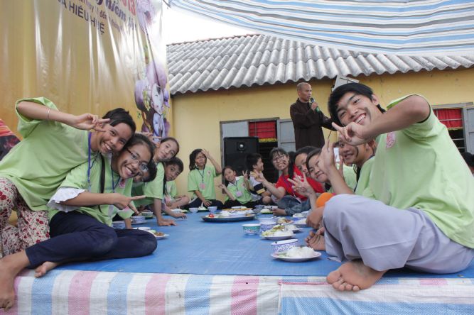 Bến Tre: Chùm ảnh hành trình về nguồn tại khóa tu “Thắp sáng niềm tin”