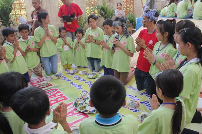 Bến Tre: Chùm ảnh hành trình về nguồn tại khóa tu “Thắp sáng niềm tin”