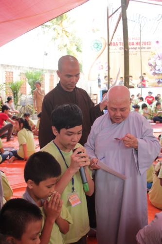 Bến Tre: Chùm ảnh hành trình về nguồn tại khóa tu “Thắp sáng niềm tin”