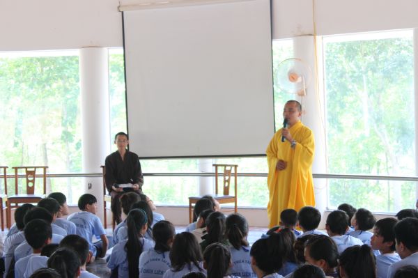 Buôn Mê Thuột: Talkshow “Hạnh phúc tùy vào cách nhìn”