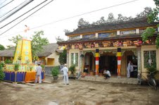 Bảy Đóa Sen Nở Nâng Chân!