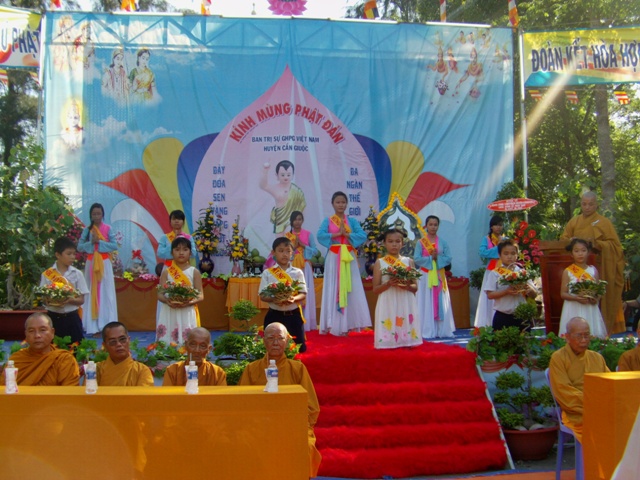 Long An: Nhật ký mùa Phật đản tại chùa Hòa Bình - Cần Giuộc
