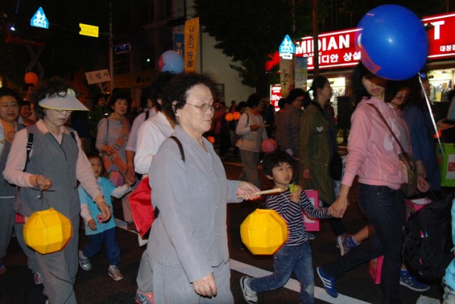 Hàn Quốc Phật giáo Thành phố Busan Lantern Festival kính mừng Phật đản