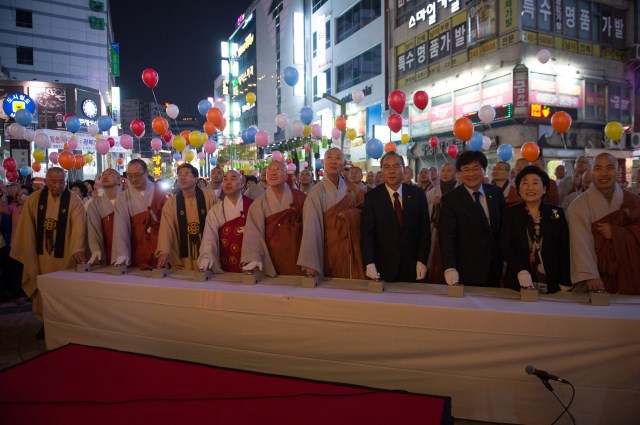 Hàn Quốc Phật giáo Thành phố Busan Lantern Festival kính mừng Phật đản