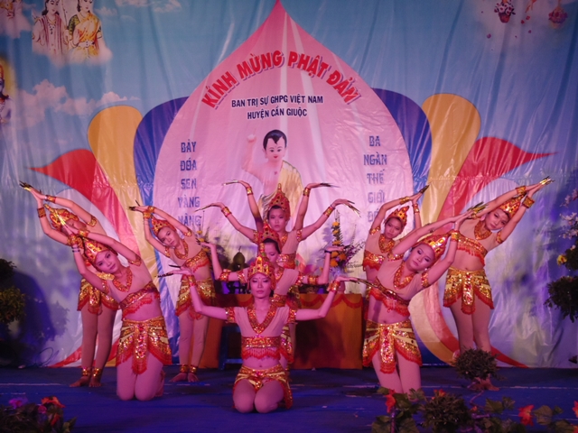 Long An: Nhật ký mùa Phật đản tại chùa Hòa Bình - Cần Giuộc