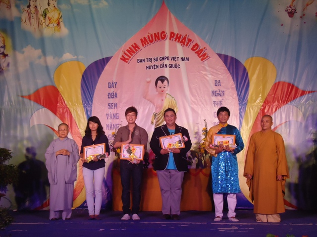 Long An: Nhật ký mùa Phật đản tại chùa Hòa Bình - Cần Giuộc