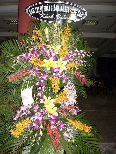 Chùm ảnh: Các đoàn viếng ĐLHT. Thích Từ Nhơn buổi chiều ngày thứ hai 27/4